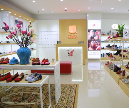京城印象老北京布鞋加盟后每月的进货有规定吗？